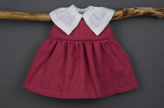 Lina kleita ar apkakli