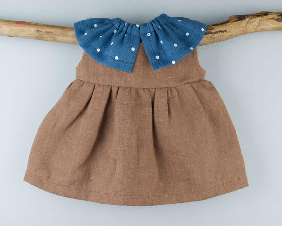 Lina kleita ar apkakli