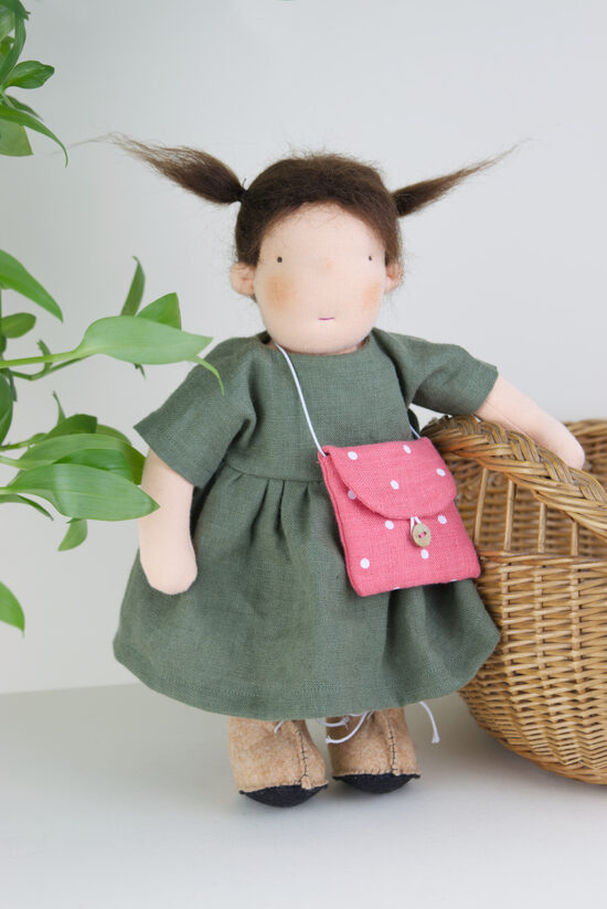 Valdorfa lelle 28 cm 